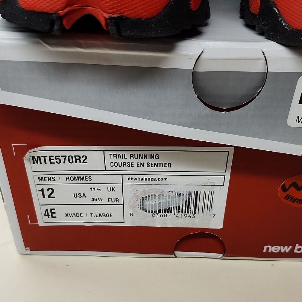 New Balance Men's Trail Running Shoes - Black and Red - Picture 4 of 6